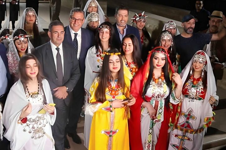 Akhannouch confirma el compromiso del Gobierno de activar la oficialidad de la lengua amazigh