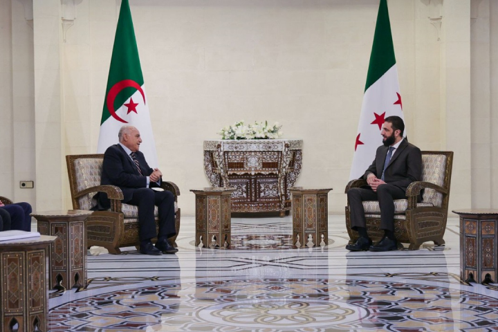 Ahmed Al -Shara rejette la demande du président algérien Taboun.