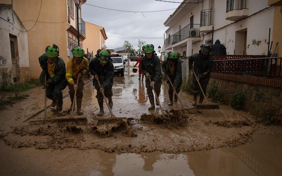 L’Espagne va régulariser 25 000 migrants touchés par la tempête Dana