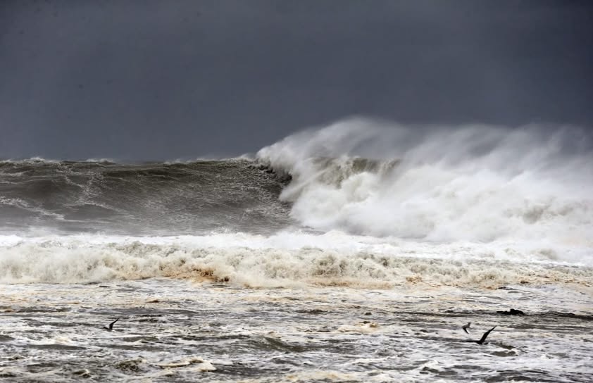 Alerte aux vagues dangereuses de Cap Spartel à Tarfaya dès lundi