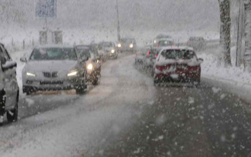 Neige et fortes rafales de vent au Maroc