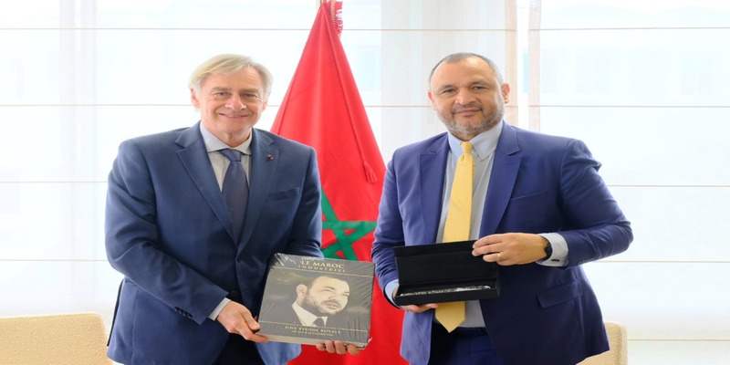 Ryad Mezzour et l’Ambassadeur de Belgique au Maroc s’entretiennent