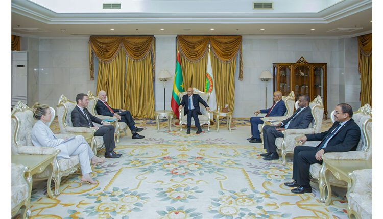 Le président mauritanien reçoit De Mistura