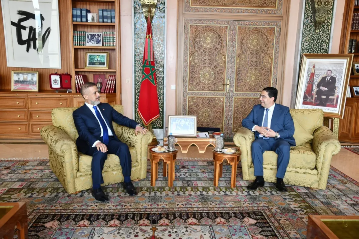 Avec des instructions royales. Burita reçoit le vice-Premier ministre irakien