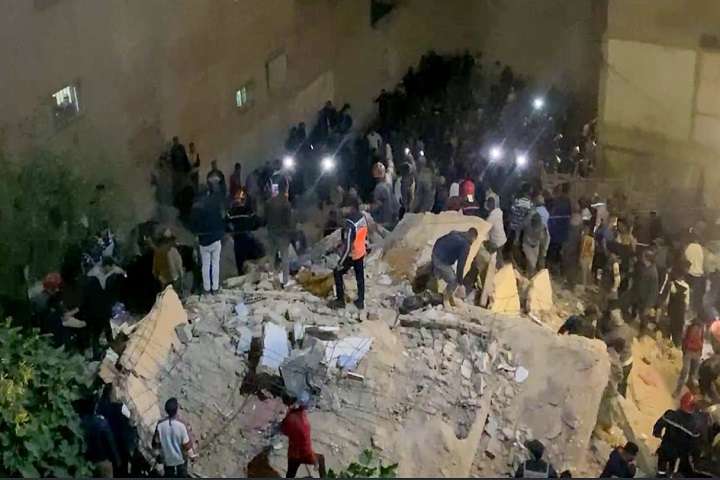 Aveugle .. 9 personnes ont été tuées à la suite de l'effondrement d'un immeuble résidentiel à Fès