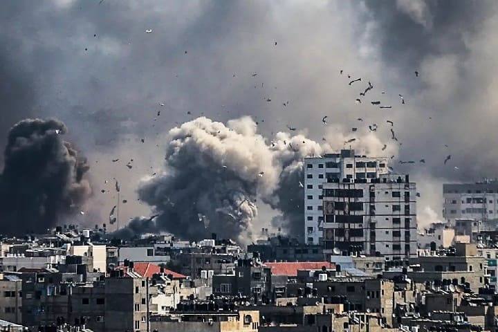 Israël continue ses attaques sanglantes contre l'hôpital Khan Yunis et tue 28 personnes