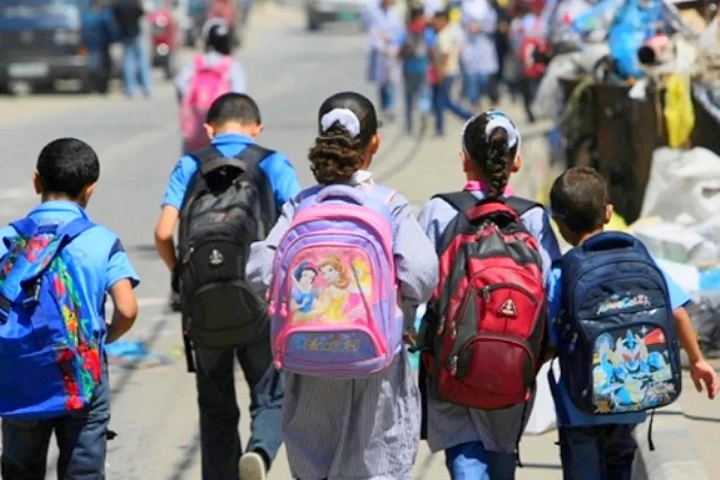 Un nombre effrayant. 300 000 interrompus de l'étude chaque année au Maroc