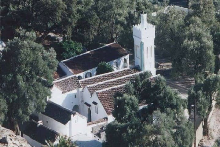 Un voyage à travers la mosquée Tariq Bin Ziyad