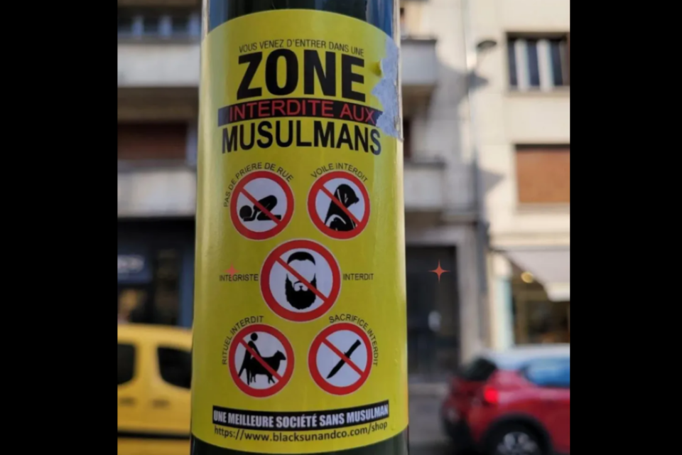Des messages islamophobes et néonazis dans le centre-ville et le campus d’Orléans