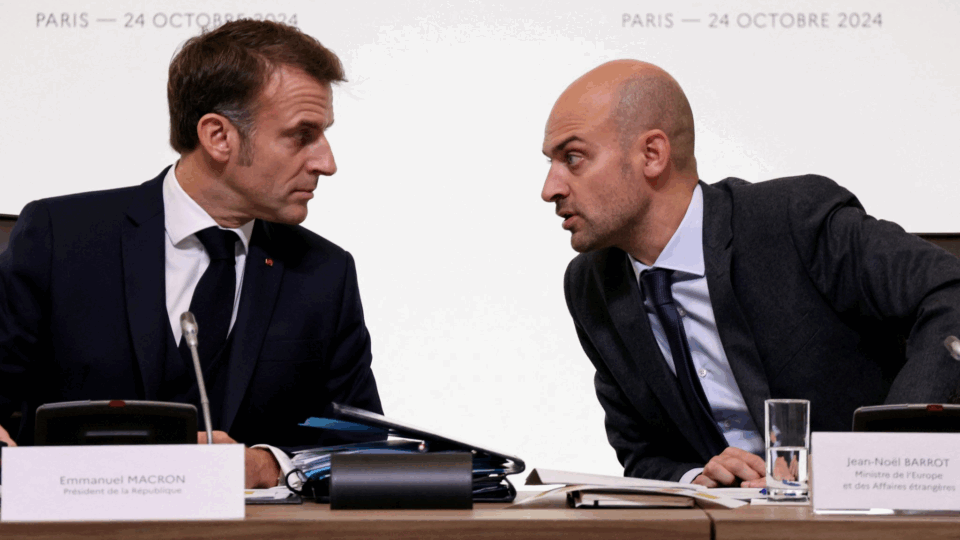la France expulse à son tour des diplomates algériens