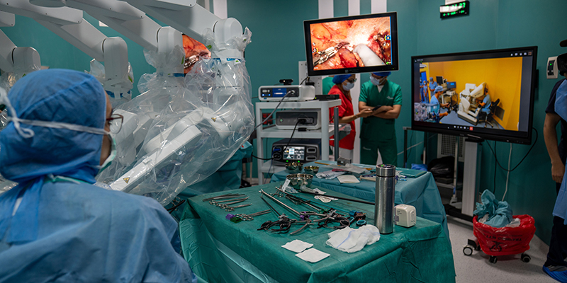 Innovation médicale : Le Groupe AKDITAL réussit la première téléchirurgie au Maroc