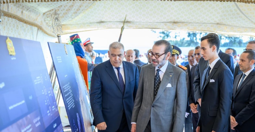 Salé : SM le Roi lance la construction de la plateforme de réserves de première nécessité