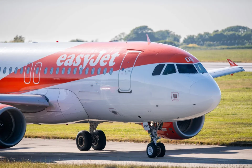 Un vol EasyJet vers Marrakech détourné après une scène de chaos de passagers britanniques