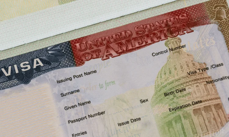 L’administration Trump ordonne aux ambassades US de suspendre les entretiens pour les visas étudiants