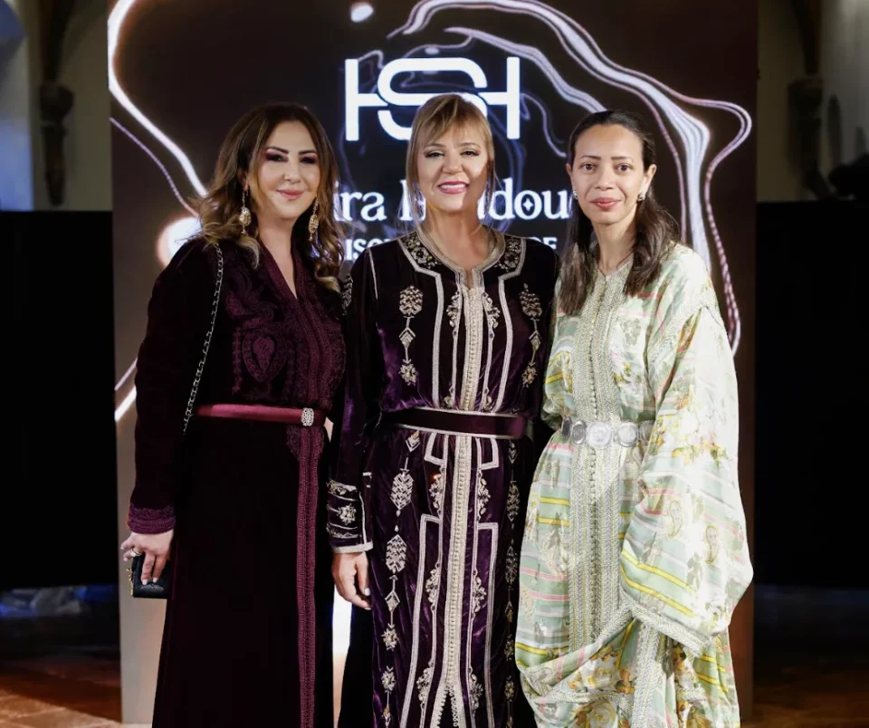 Le patrimoine culturel marocain brille à Prague avec la collection de caftans de Samira Haddouchi