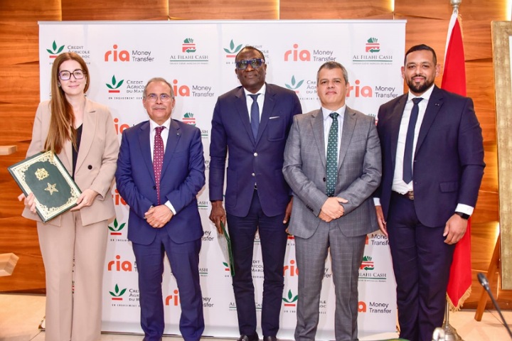 « Al -falahi Cash » et sa société mère, « le prêt agricole pour le Maroc », contractez avec « Raya pour transférer de l’argent » pour étendre leurs activités dans le domaine du transfert de fonds internationaux