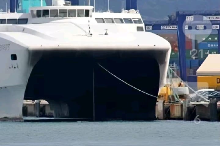 Les autorités marocaines empêchent l’entrée d’un convoi suspect de financer l’Algérie.