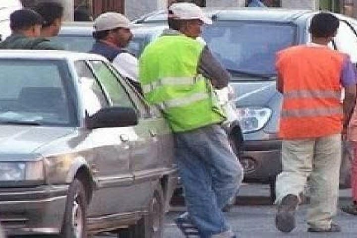 L’exploitation du stationnement gratuit est en colère contre les visiteurs d’Al-Hoceima