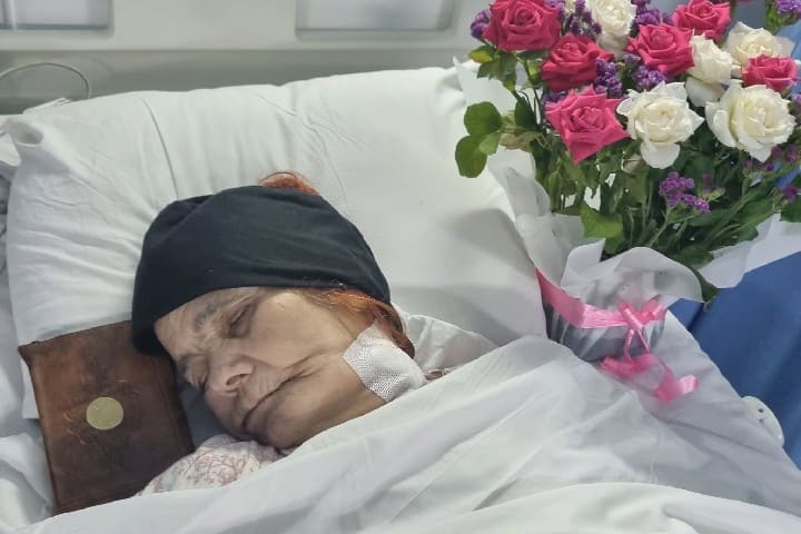 La mort de la mère du journaliste et des médias est une liste de Badashi