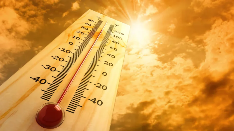 Fortes averses orageuses et jusqu’à 44°C