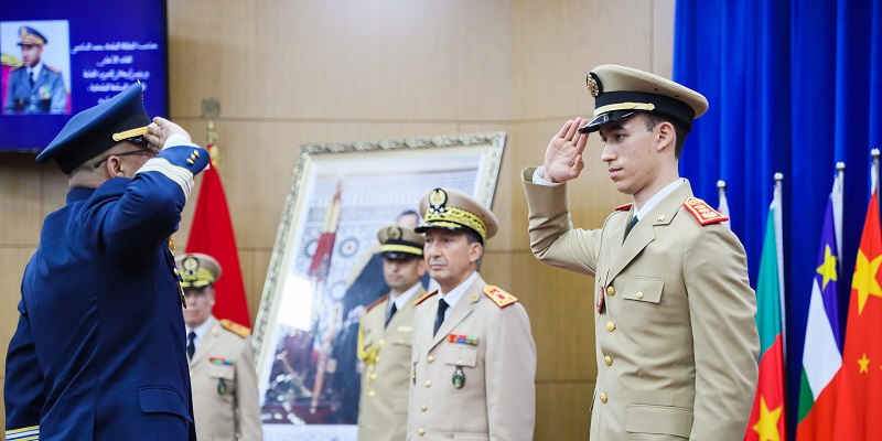 Kénitra : Le Prince héritier préside la sortie des promotions du Cours Supérieur de Défense et du Cours Etat-Major