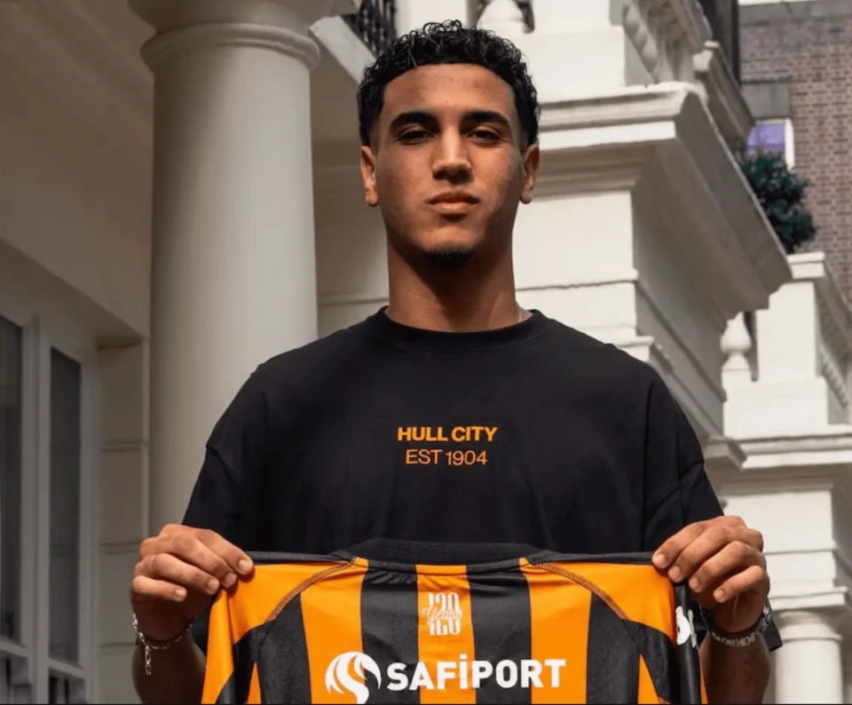 Hull City se rallie le milieu de terrain marocain Reda Laalaoui pour quatre ans