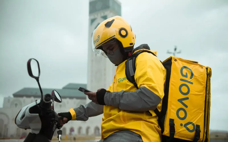 Les livreurs de Glovo manifestent contre la carte du Maroc tronquée sur l’application