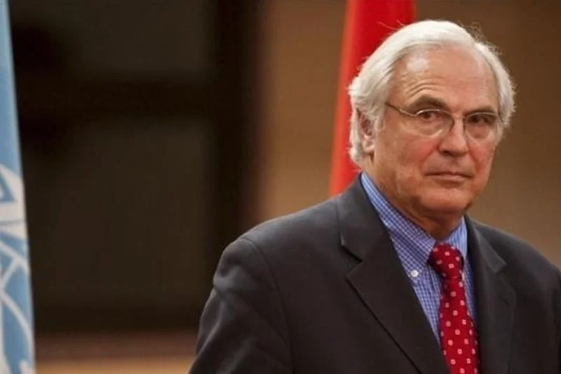 le silence de Christopher Ross contraste avec l’agitation de John Bolton