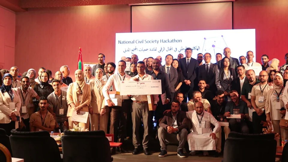 Un Hackathon national appuie la digitalisation pour 4 ONG locales