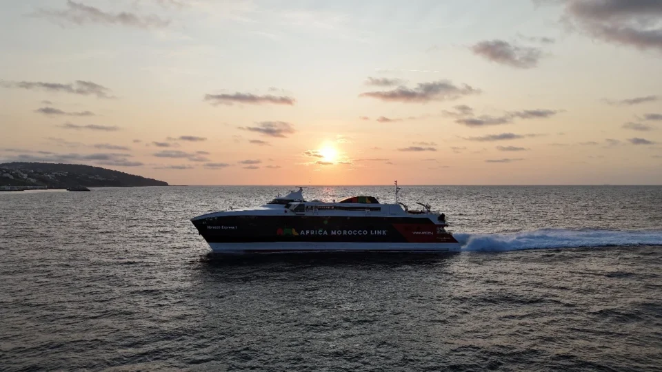 Avec 7 navires, AML assure 28 départs quotidiens pour les Marocains du monde