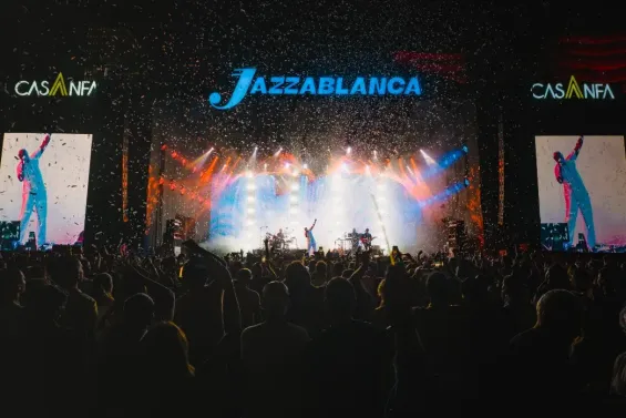 Jazzablanca s’ouvre en beauté avec Seal, Hindi Zahra et l’effervescence du village