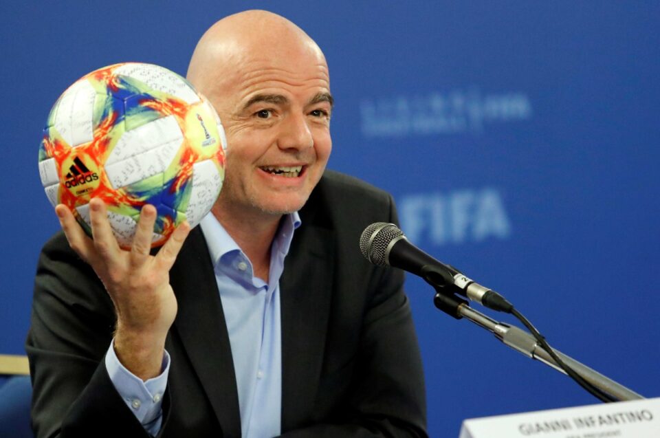 Conformément au système de la Ligue des champions. FIFA annule la troisième place de la Coupe du monde du club