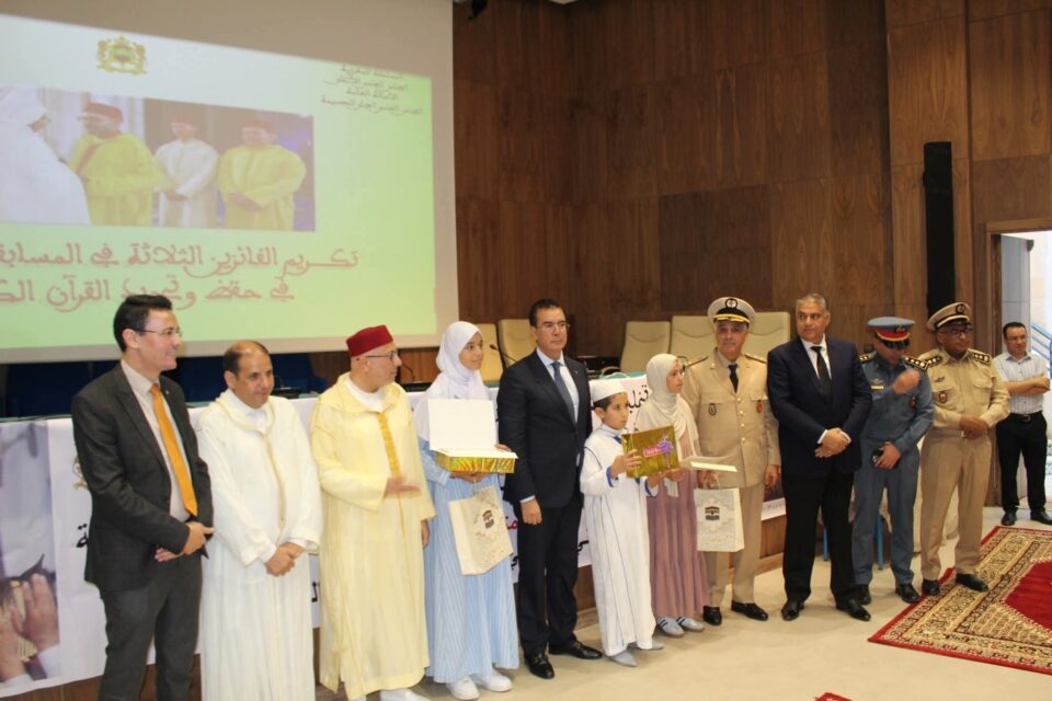 Al Hoceima conclut son premier festival coranique avec un honneur remarquable pour la mémorisation du livre de Dieu