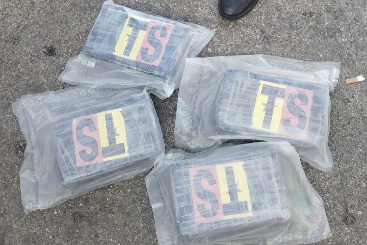 L’arrestation d’une femme, soupçonnée d’implication dans une affaire liée à la contrebande internationale de cocaïne au Bab Ceuta Center.