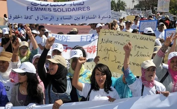 Plus de 30 organisations condamnent les déclarations misogynes de Benkirane 