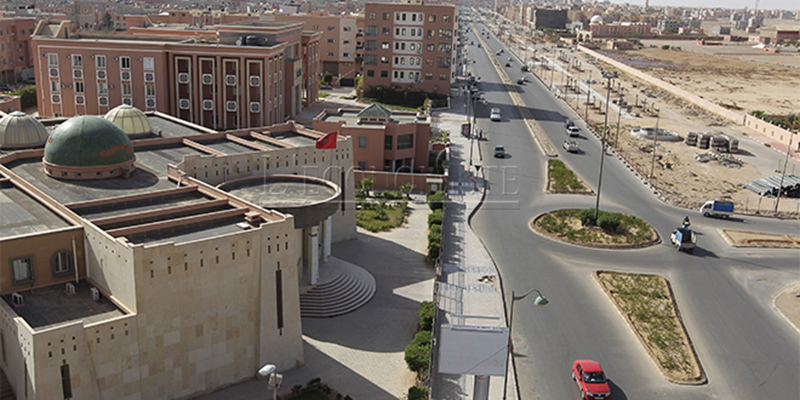 Laâyoune : 130 millions de DH pour renforcer les infrastructures urbaines et sportives