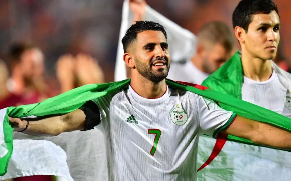 Le capitaine de la sélection d’Algérie loue les infrastructures du Maroc