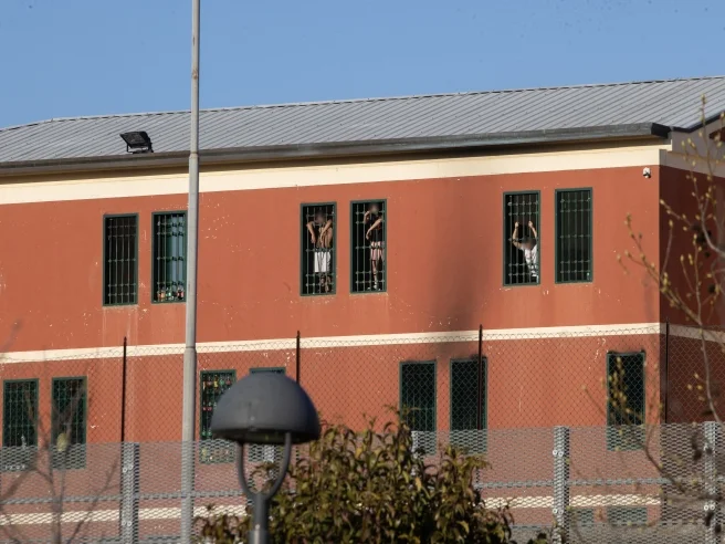 Un adolescent marocain s’évade d’un centre pour mineurs à Milan