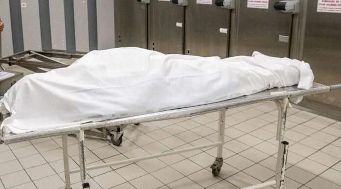 Un chauffeur de taxi recherché après le meurtre d’une jeune femme à El Oulfa