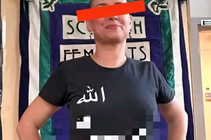 L’arrestation d’une femme qui a publié une image abusive du soi divin