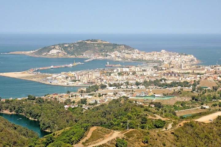 Les projets de réhabilitation des infrastructures dans les îles marocaines de Jaafari relancent le différend entre Rabat et Madrid
