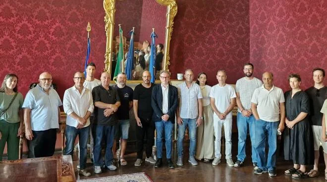 Les artisans marocains finissent une formation de quatre semaines en céramique