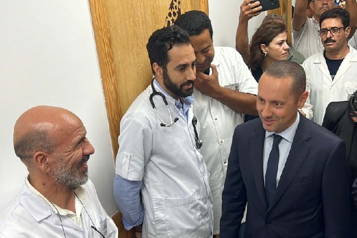 Une visite surprise au ministre de la Santé de l’hôpital Al -Hassani de Nador .. et des renforts à venir dans la région d’Al -Hoceima