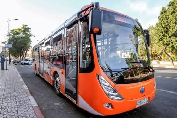 Marrakech renforce sa flotte avec 158 bus chinois en préparation de « Cannes 2025 »