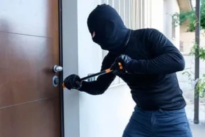Le gendarmerie d’Amzurn s’arrête en temps record accusé d’avoir volé une maison dans le rond-point Al -Sawani
