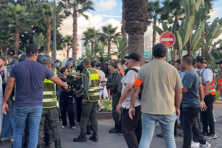 Nouvelles arrestations devant le tribunal de Rabat, coïncidant avec l’introduction de la jeunesse « Gil Z » aux poursuites publiques