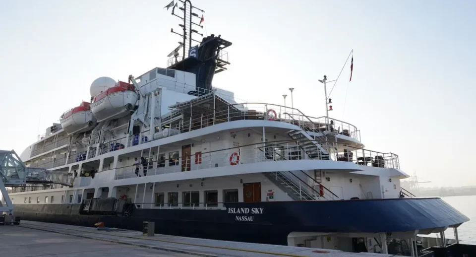 Le nouveau terminal de croisières accueille son premier paquebot