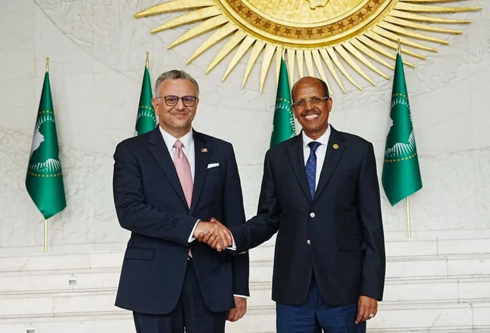 Le conseiller de Trump aborde la question du Sahara avec le président de la Commission UA