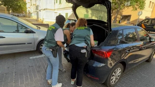 Un employé municipal arrêté pour avoir inscrit illégalement 400 Marocains
