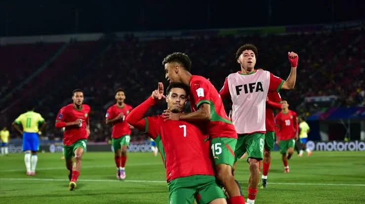 Le Maroc bat le Brésil et file en huitièmes de finale